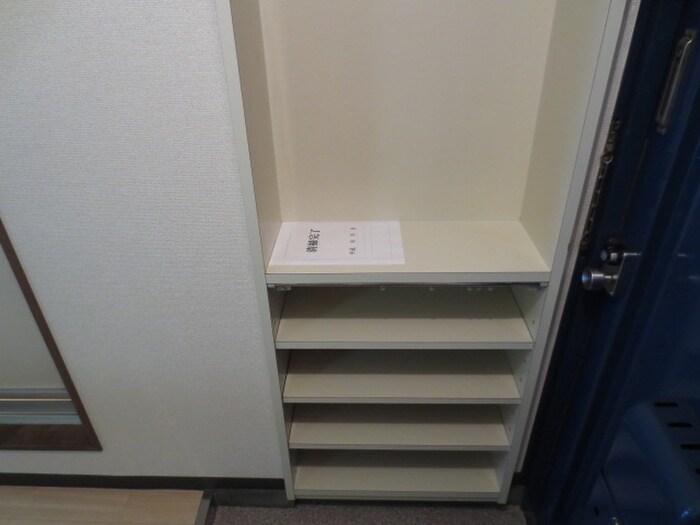 物件内観写真14　(靴箱)