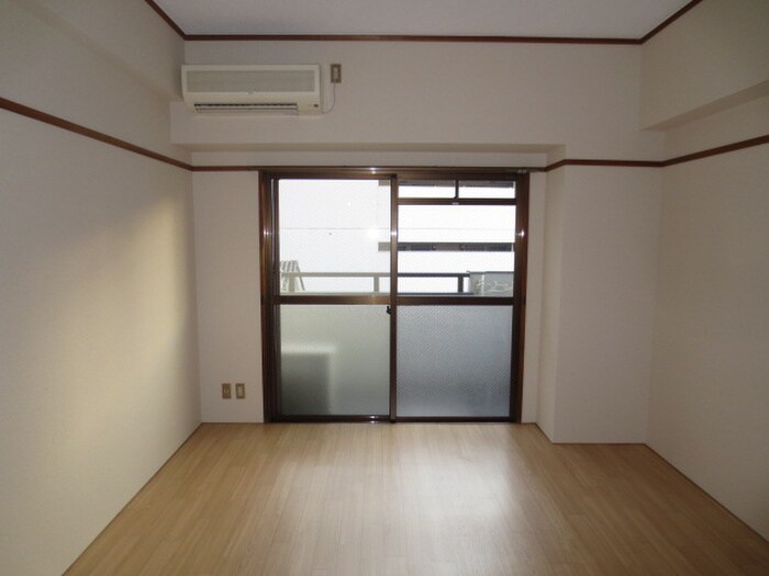 物件内観写真15　(居室)