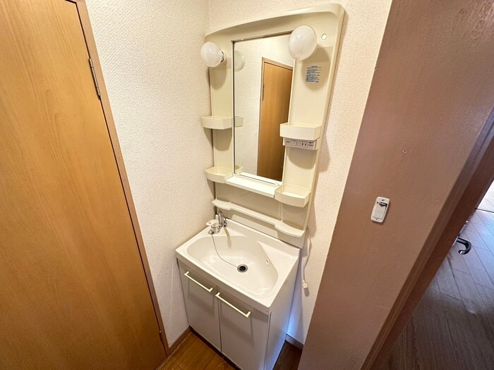 物件内観写真13　(洗面)