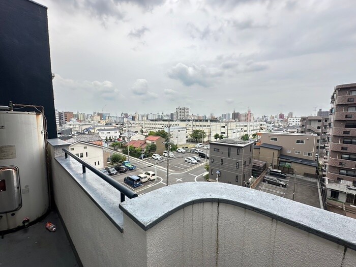 物件内観写真16　(室内からの展望)