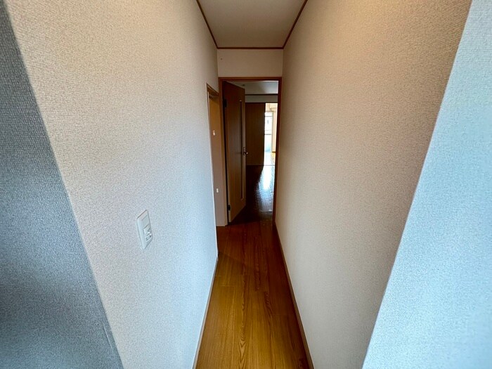物件内観写真22　(廊下)