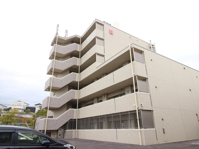 Ｌａ．Ｂｏｌｓｏｎの外観写真