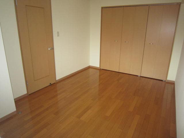 物件内観写真10　(居室)