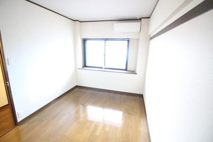 物件内観写真13　(居室)