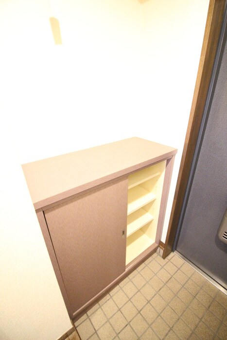 物件内観写真14　(靴箱)
