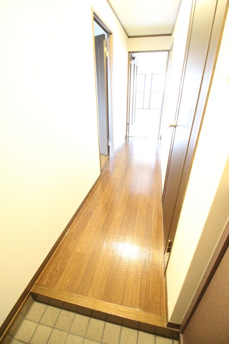 物件内観写真22　(玄関)