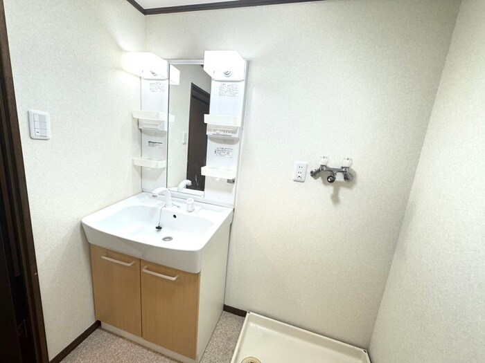 物件内観写真10　(洗面)