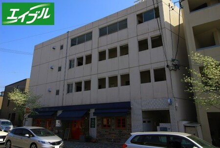 小川マンション外観写真