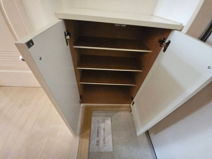 物件内観写真19　(靴箱)