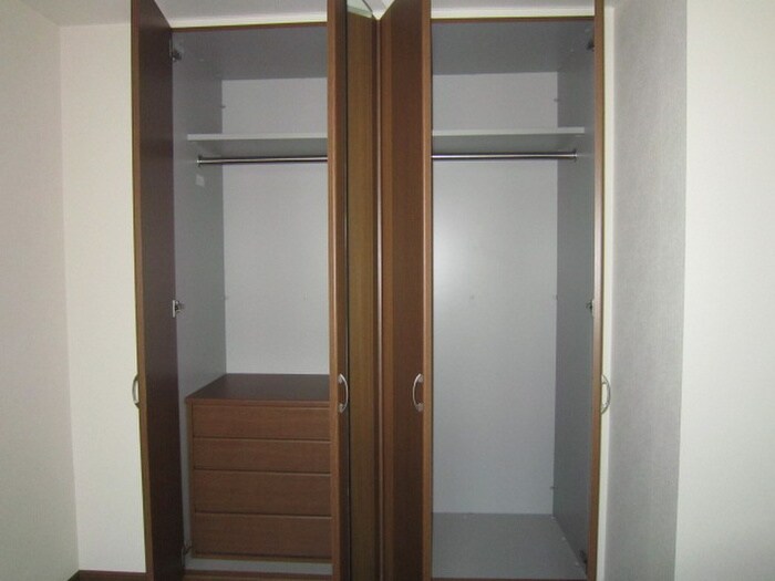 物件内観写真10　(収納)