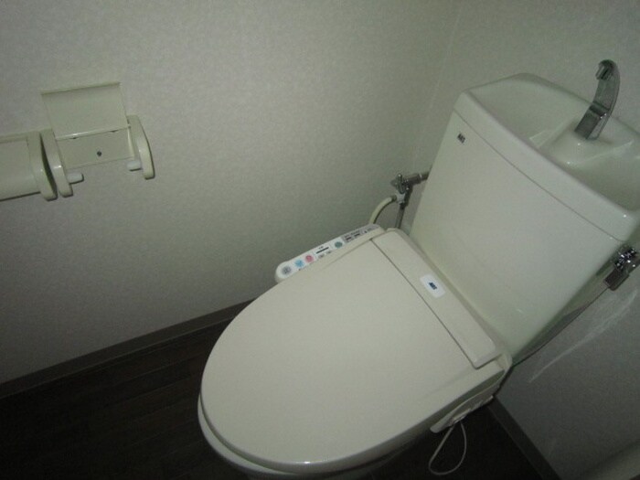 物件内観写真16　(トイレ)