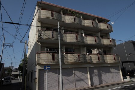メゾンベルジュール春岡外観写真