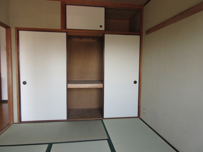 物件内観写真13　(収納)