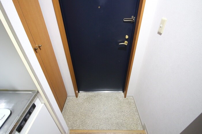 物件内観写真17　(玄関)