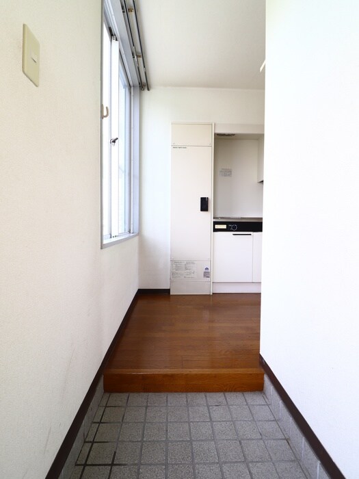 物件内観写真7　(玄関)