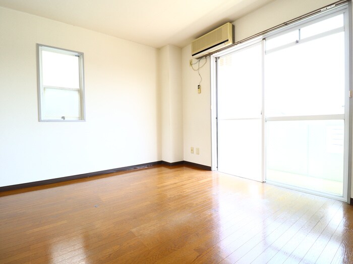 物件内観写真10　(居室)