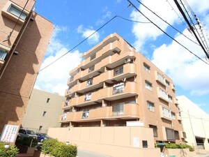 三旺マンション第二植田（A102）外観写真
