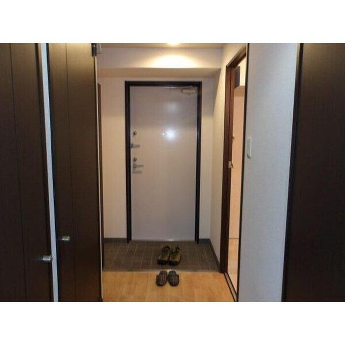 物件内観写真19　(玄関)