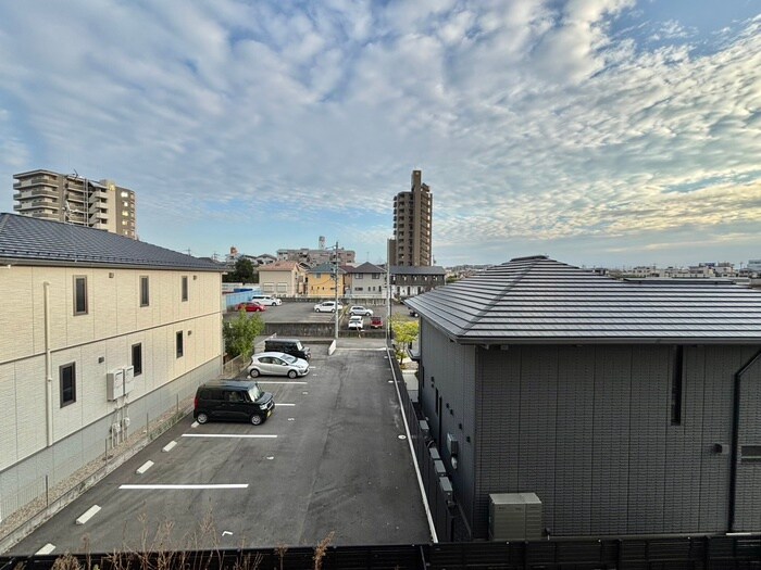 物件内観写真14　(室内からの展望)