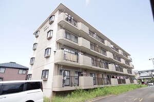 ファミ－ルさかい外観写真