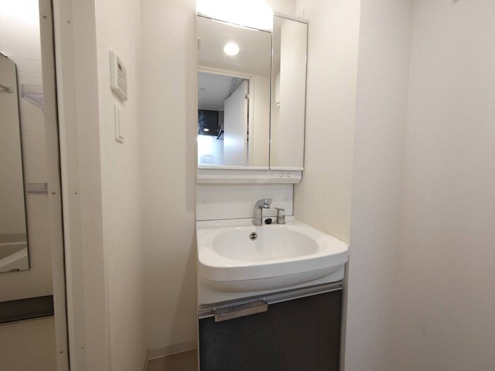 物件内観写真13　(洗面)