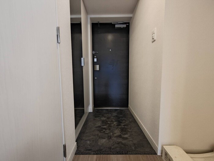 物件内観写真15　(玄関)