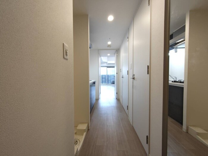 物件内観写真17　(廊下)