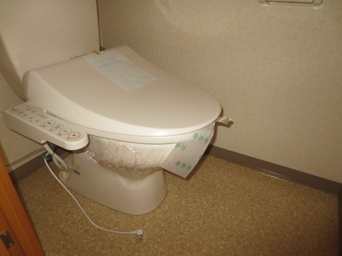 物件内観写真11　(トイレ)