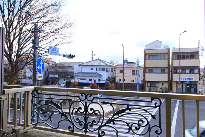 物件内観写真15　(室内からの展望)