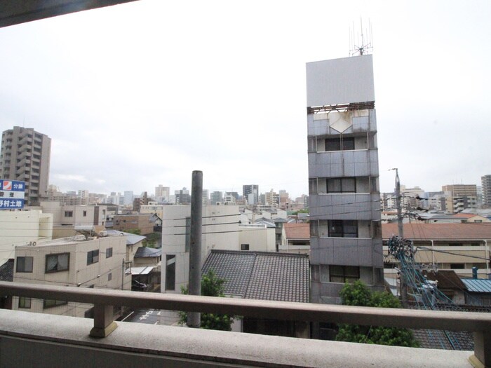 物件内観写真16　(室内からの展望)