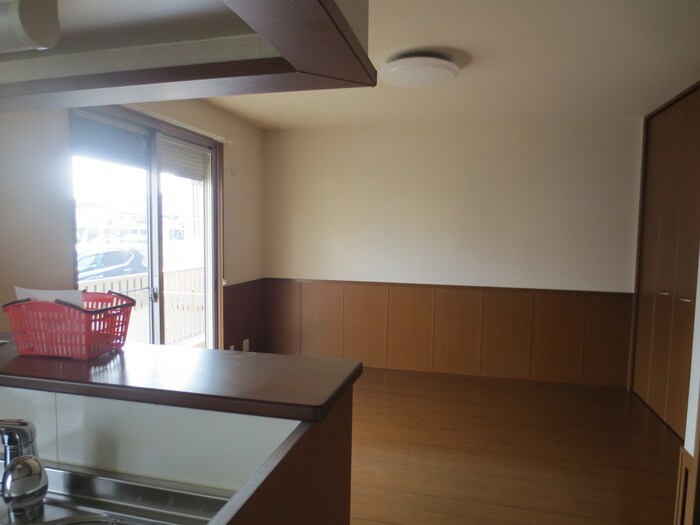 物件内観写真8　(居室)