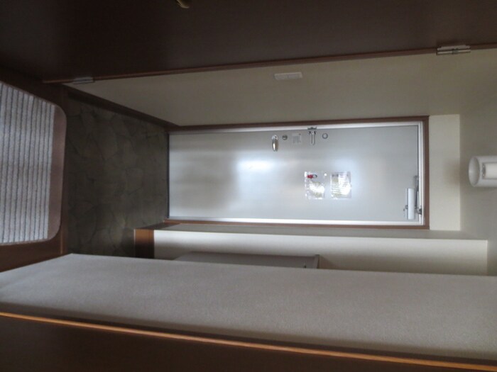 物件内観写真11　(玄関)