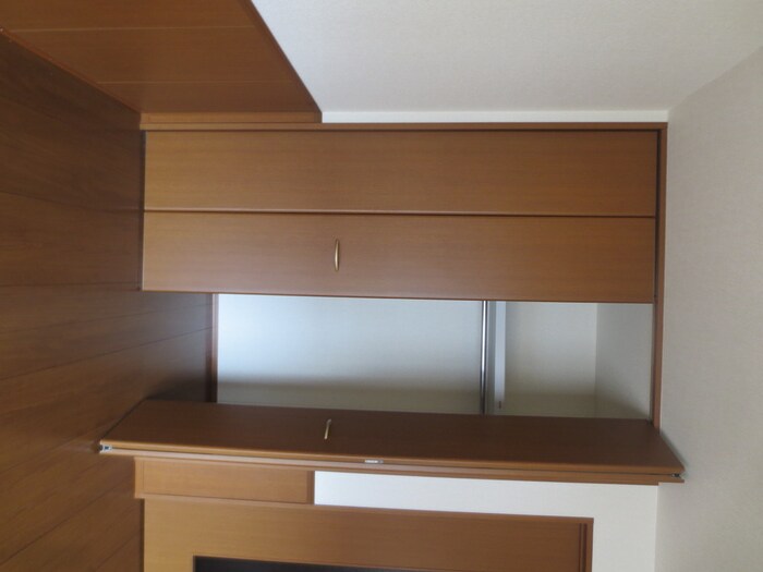 物件内観写真18　(収納)