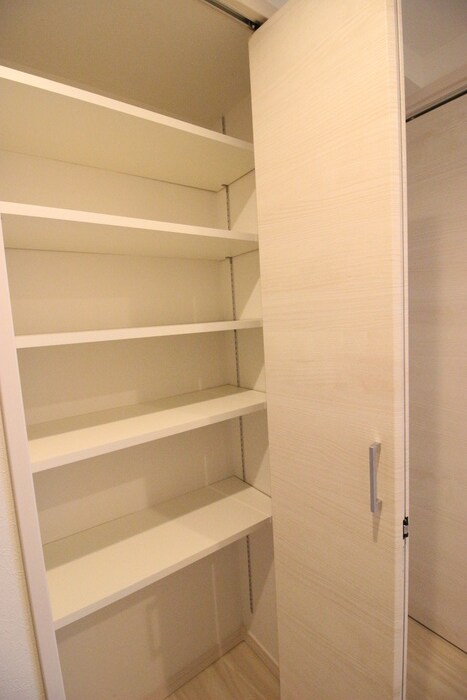 物件内観写真8　(靴箱)