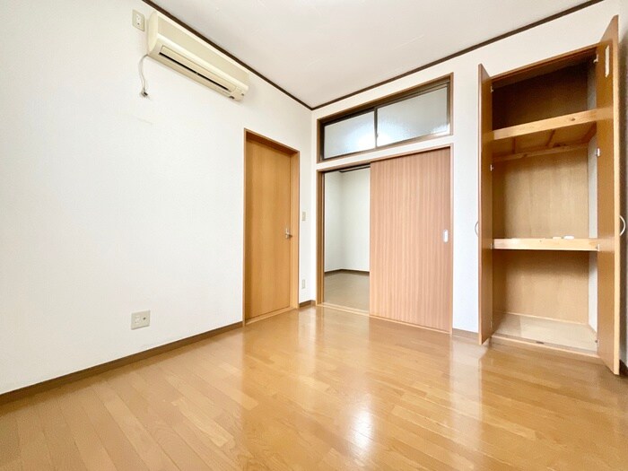 物件内観写真10　(居室)