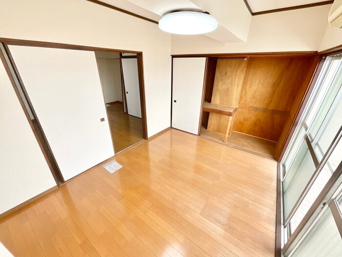 物件内観写真11　(収納)