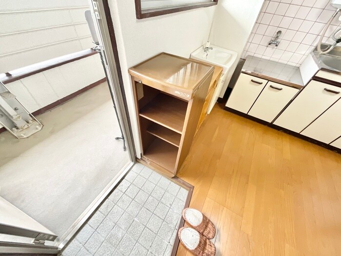 物件内観写真17　(玄関)