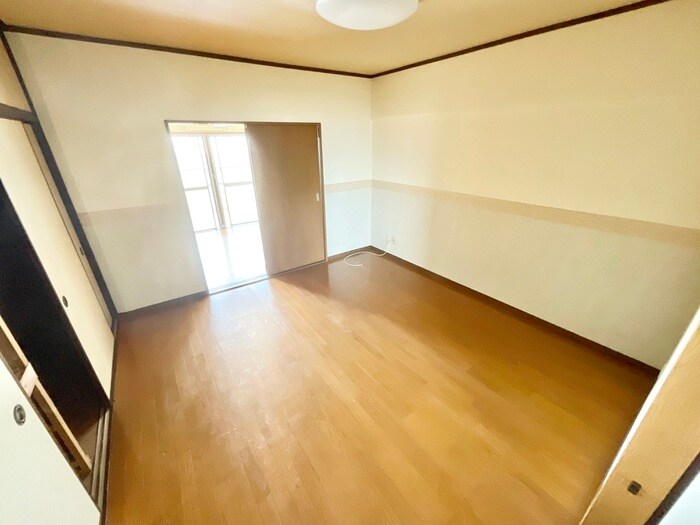 物件内観写真18　(居室)