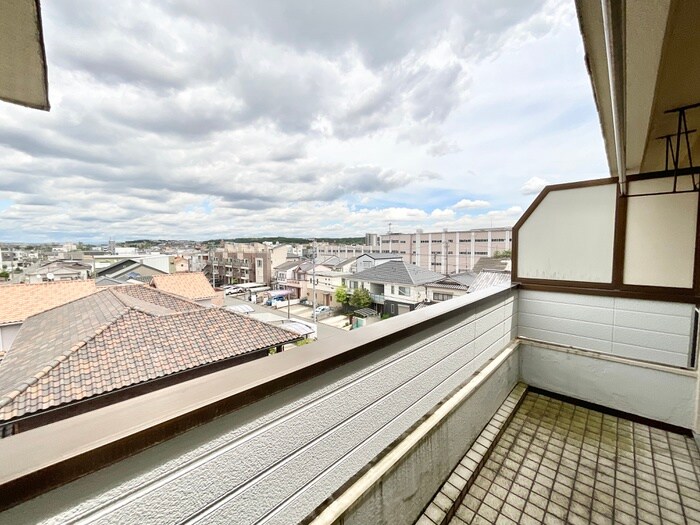 物件内観写真22　(室内からの展望)