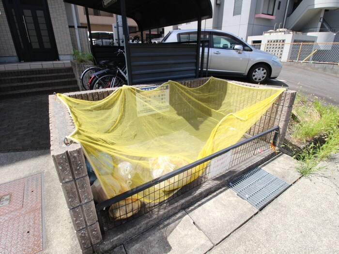 物件外観写真6　(建物設備)