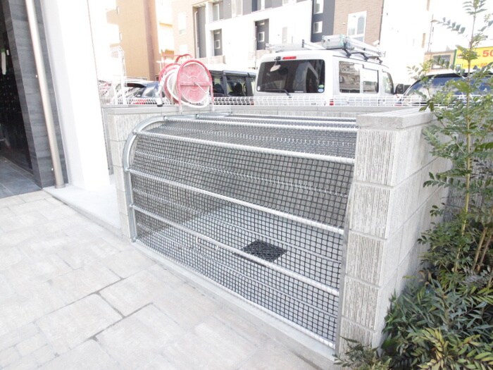 物件外観写真6　(建物設備)