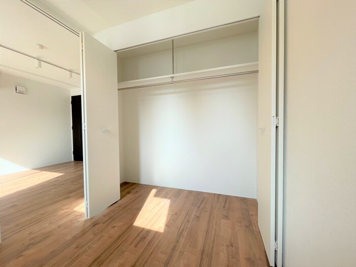 物件内観写真12　(収納)