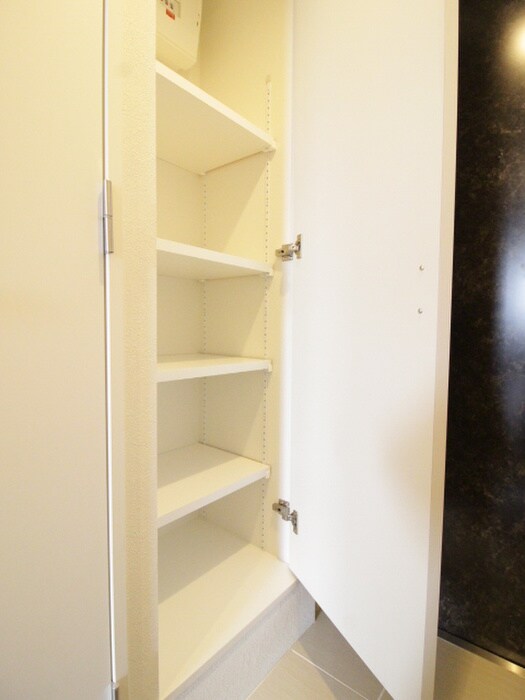 物件内観写真16　(靴箱)