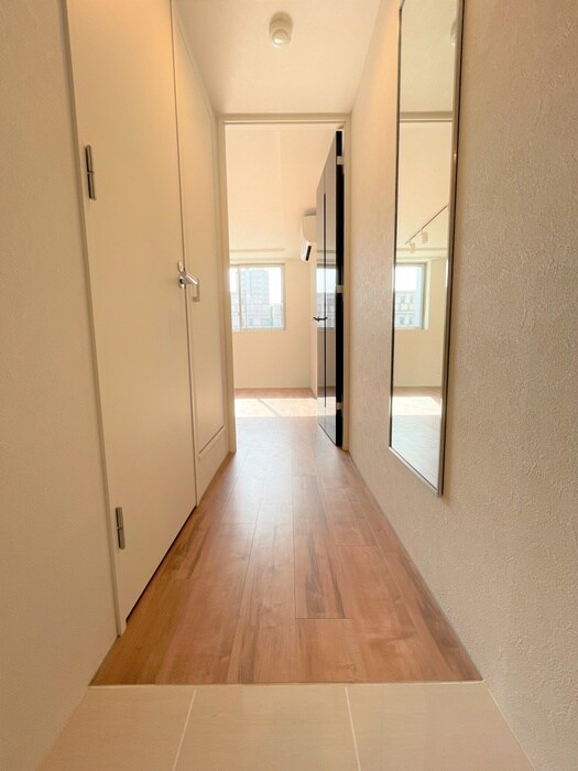 物件内観写真22　(玄関)