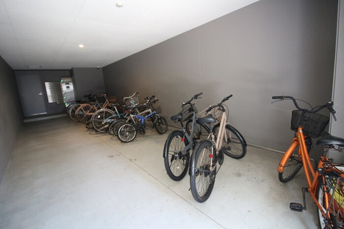 物件外観写真6　(駐輪場)