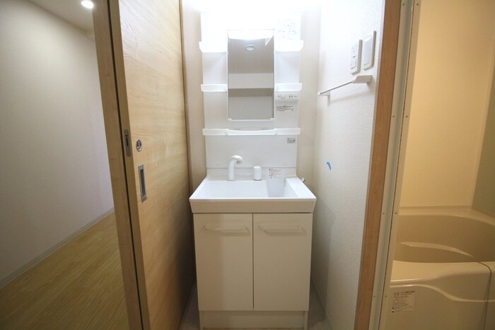 物件内観写真12　(洗面)