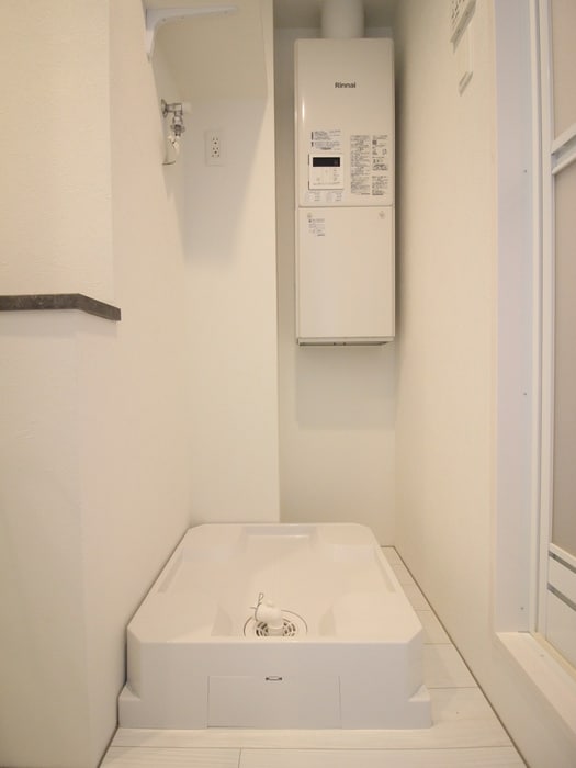 物件内観写真13　(洗濯機置場)