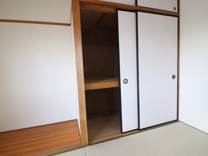 物件内観写真9　(収納)