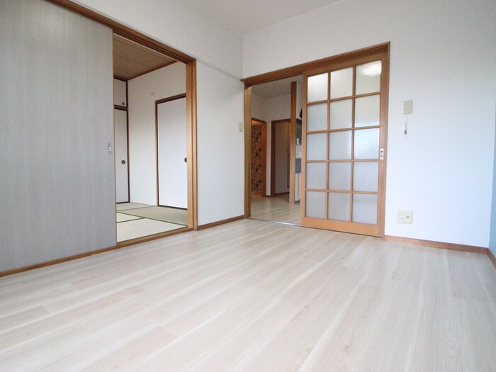 物件内観写真19　(居室)