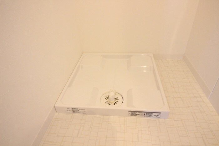 物件内観写真13　(洗濯機置場)